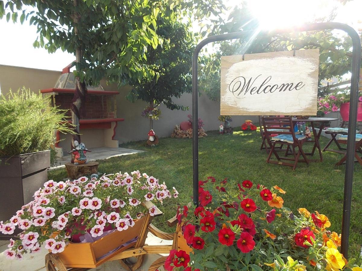 Iria'S Luxury Apartments Limenaria  Buitenkant foto